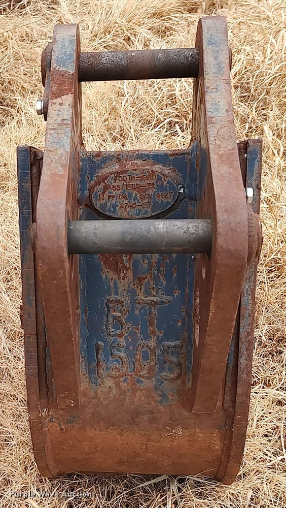 image for item JO9678 2005 Komatsu WB140  backhoe