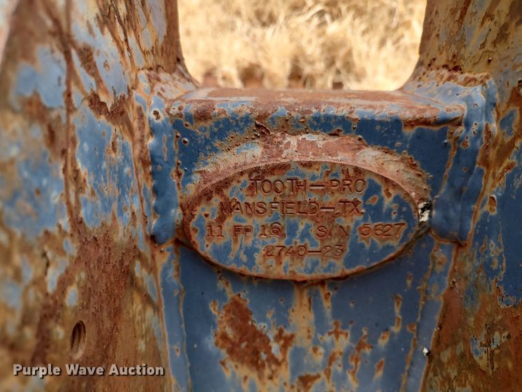 image for item JO9678 2005 Komatsu WB140  backhoe