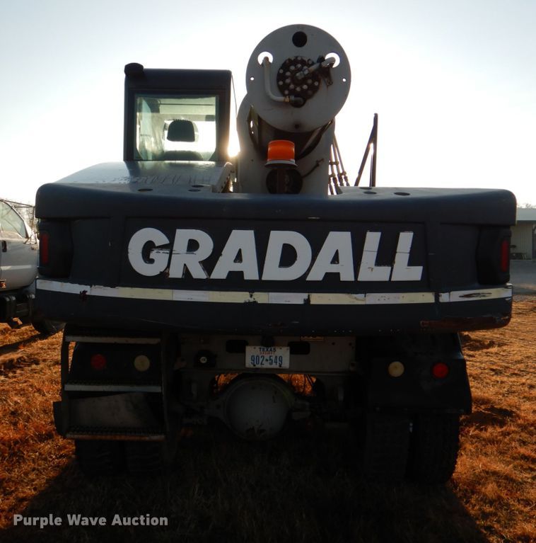 image for item JS9591 2001 Gradall XL3100  wheeled excavator