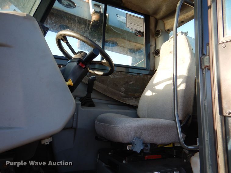 image for item JS9591 2001 Gradall XL3100  wheeled excavator