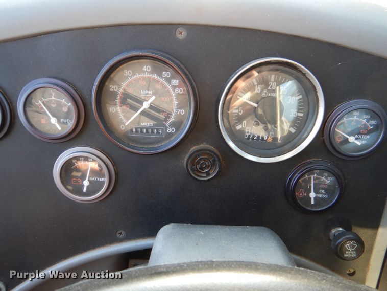 image for item JS9591 2001 Gradall XL3100  wheeled excavator