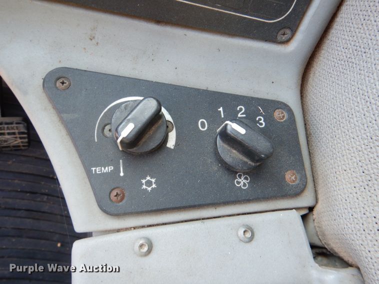 image for item JS9591 2001 Gradall XL3100  wheeled excavator