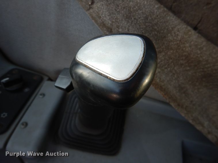 image for item JS9591 2001 Gradall XL3100  wheeled excavator