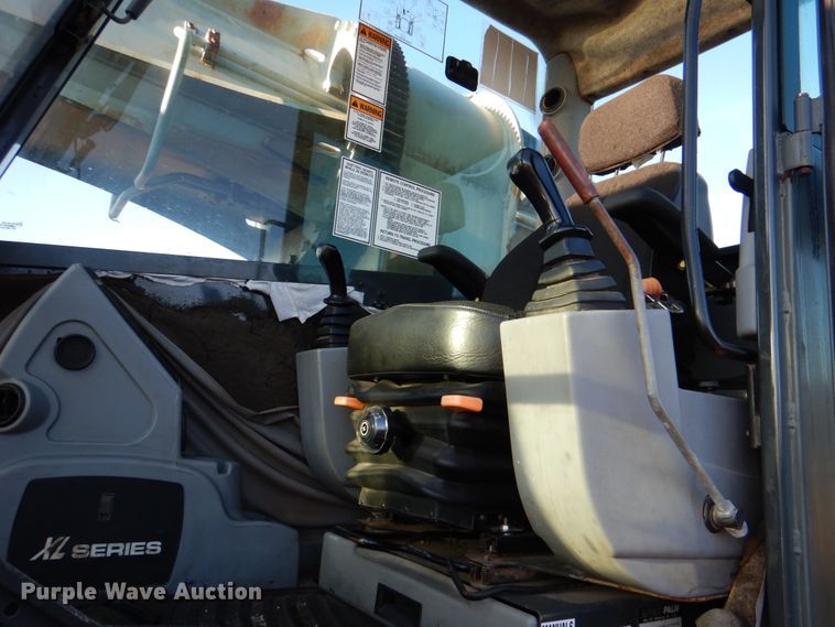 image for item JS9591 2001 Gradall XL3100  wheeled excavator