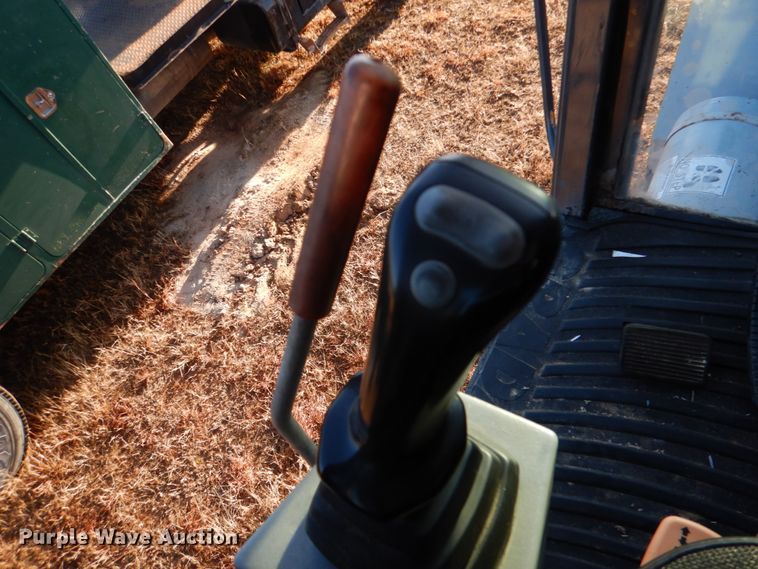 image for item JS9591 2001 Gradall XL3100  wheeled excavator