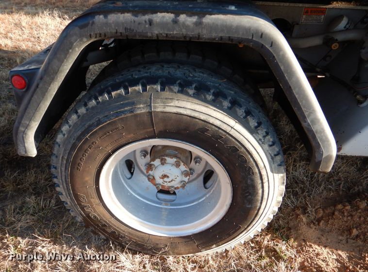 image for item JS9591 2001 Gradall XL3100  wheeled excavator