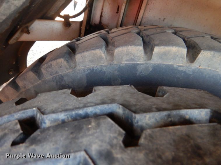 image for item JS9591 2001 Gradall XL3100  wheeled excavator