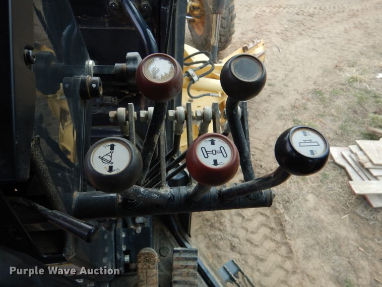 image for item JS9612 2012 Komatsu GD655-5  motor grader