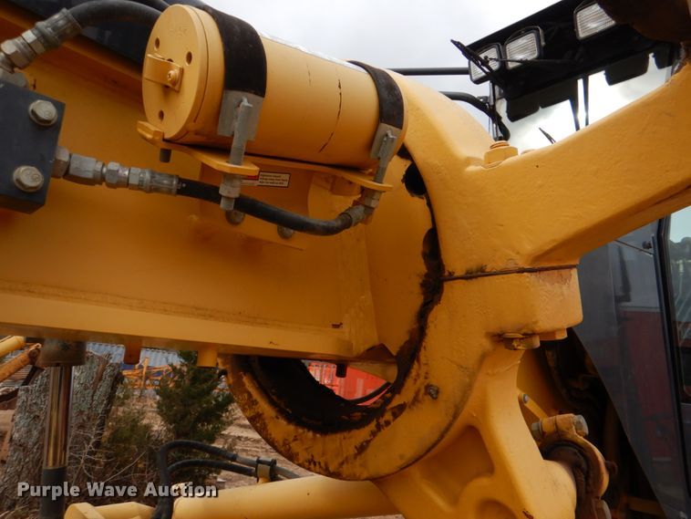 image for item JS9612 2012 Komatsu GD655-5  motor grader