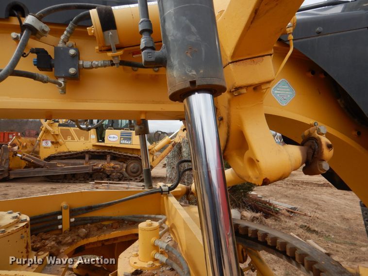 image for item JS9612 2012 Komatsu GD655-5  motor grader