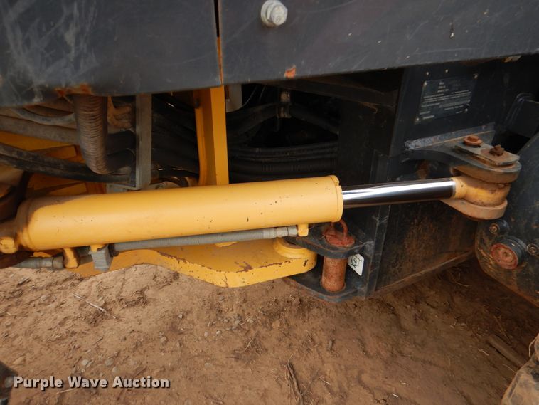 image for item JS9612 2012 Komatsu GD655-5  motor grader