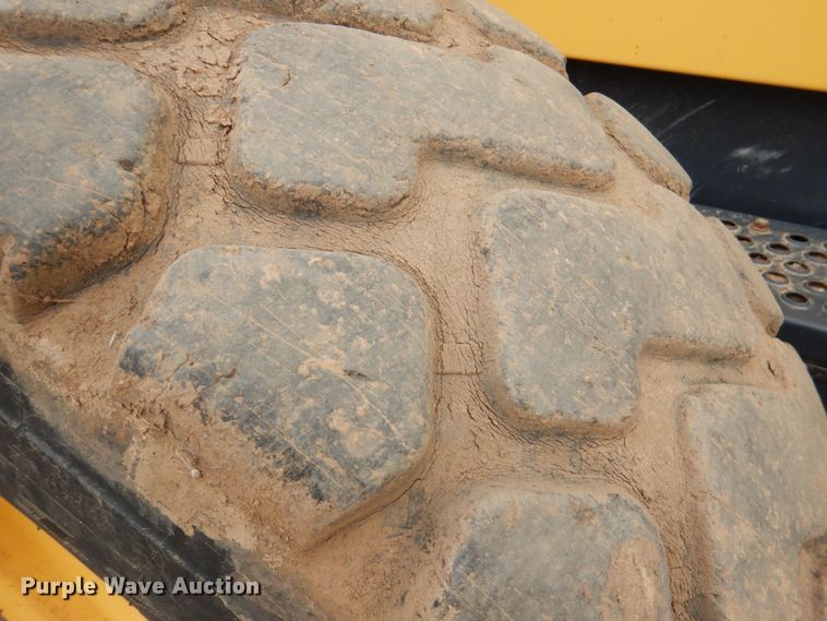 image for item JS9612 2012 Komatsu GD655-5  motor grader