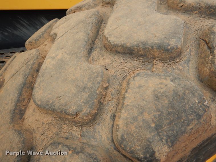 image for item JS9612 2012 Komatsu GD655-5  motor grader