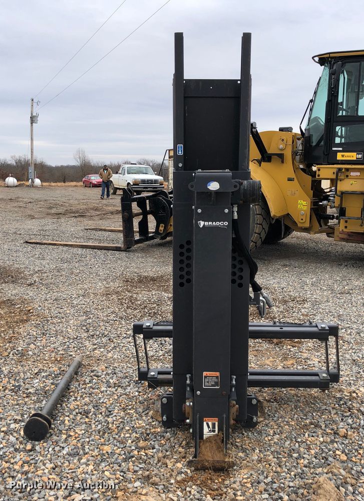 image for item JS9655 2016 Bradco PD4800 skid steer post driver