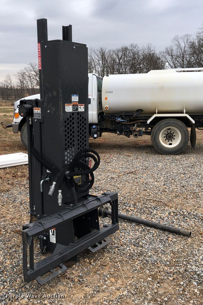 image for item JS9655 2016 Bradco PD4800 skid steer post driver