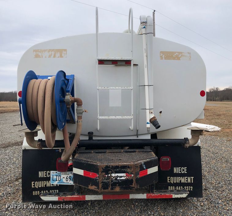 image for item JS9657 2015 Ford F750 Super Duty XL  water truck