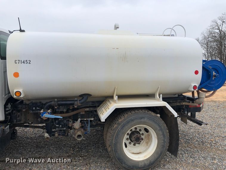 image for item JS9657 2015 Ford F750 Super Duty XL  water truck