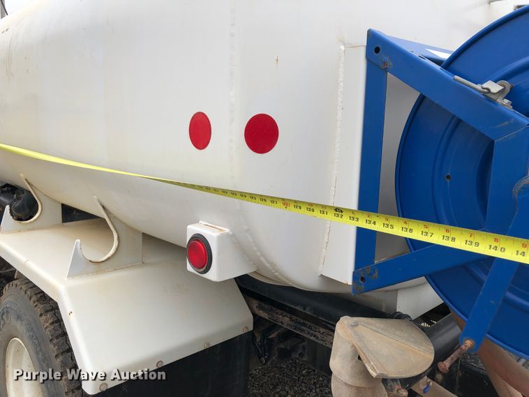 image for item JS9657 2015 Ford F750 Super Duty XL  water truck