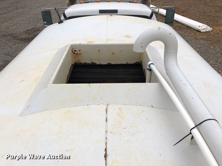 image for item JS9657 2015 Ford F750 Super Duty XL  water truck