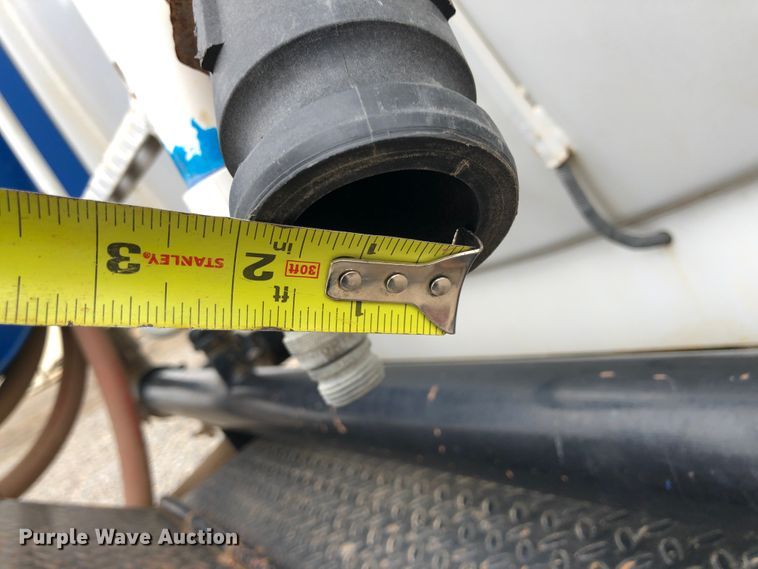 image for item JS9657 2015 Ford F750 Super Duty XL  water truck