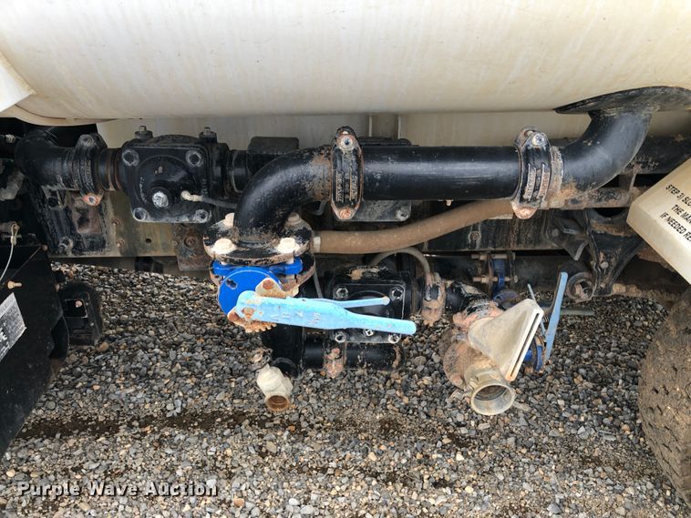 image for item JS9657 2015 Ford F750 Super Duty XL  water truck