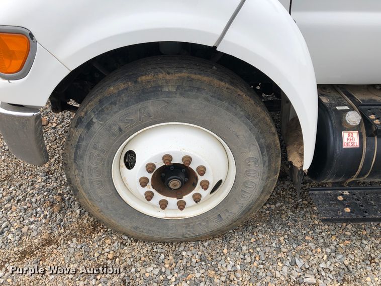 image for item JS9657 2015 Ford F750 Super Duty XL  water truck