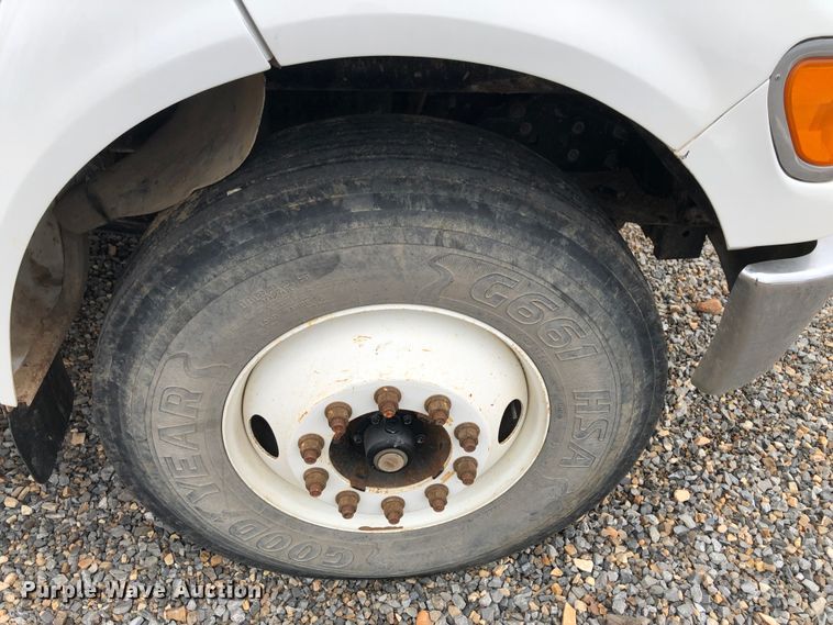 image for item JS9657 2015 Ford F750 Super Duty XL  water truck