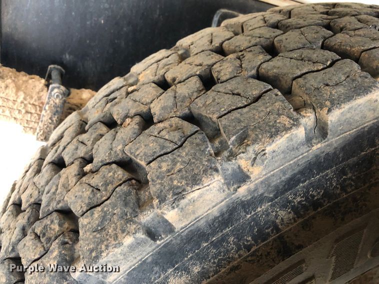 image for item JS9657 2015 Ford F750 Super Duty XL  water truck