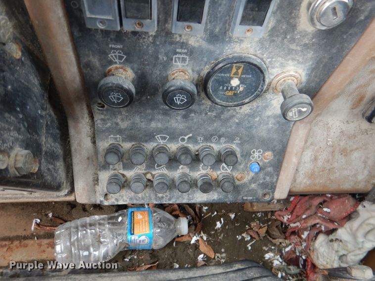 image for item JS9661 1998 Caterpillar IT24F  wheel loader