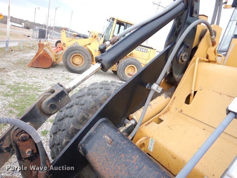 image for item JS9661 1998 Caterpillar IT24F  wheel loader