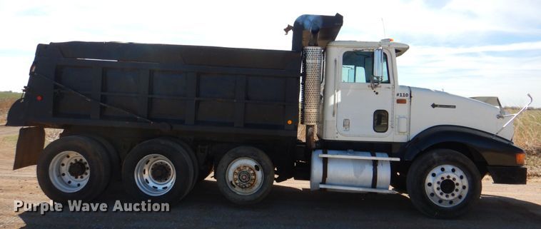 image for item JS9665 1996 International 9400 GLR  dump truck