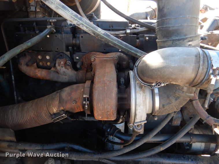 image for item JS9665 1996 International 9400 GLR  dump truck