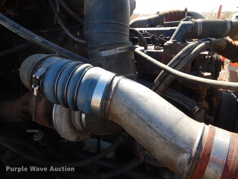 image for item JS9665 1996 International 9400 GLR  dump truck