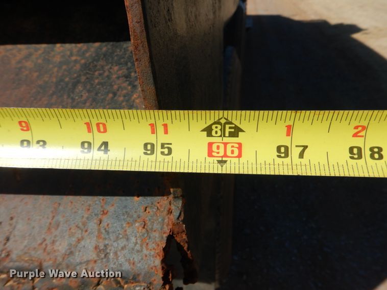 image for item JS9665 1996 International 9400 GLR  dump truck