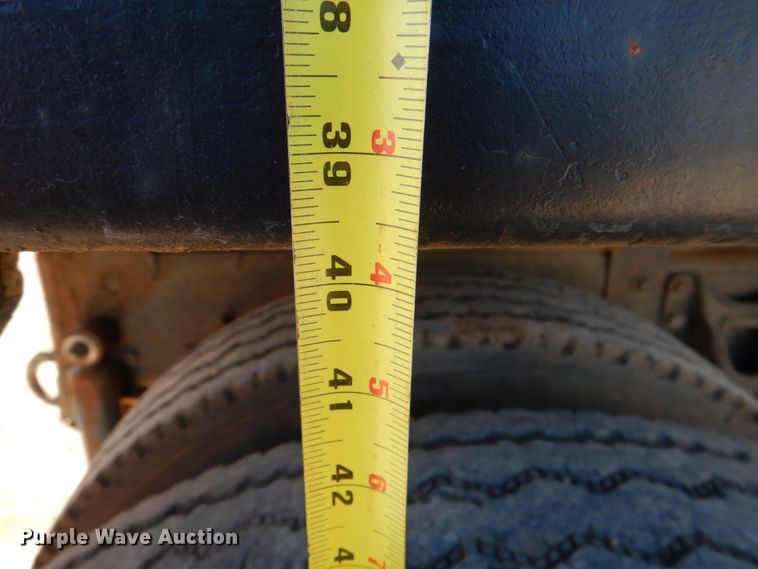 image for item JS9665 1996 International 9400 GLR  dump truck