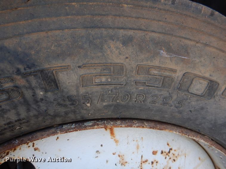 image for item JS9665 1996 International 9400 GLR  dump truck