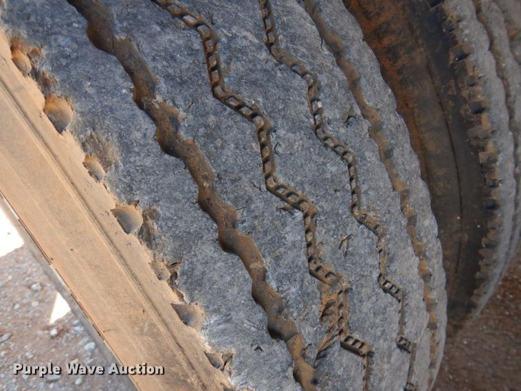 image for item JS9665 1996 International 9400 GLR  dump truck