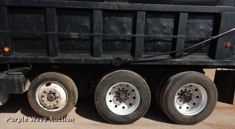 image for item JS9665 1996 International 9400 GLR  dump truck