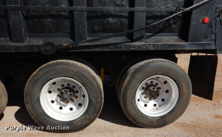 image for item JS9665 1996 International 9400 GLR  dump truck