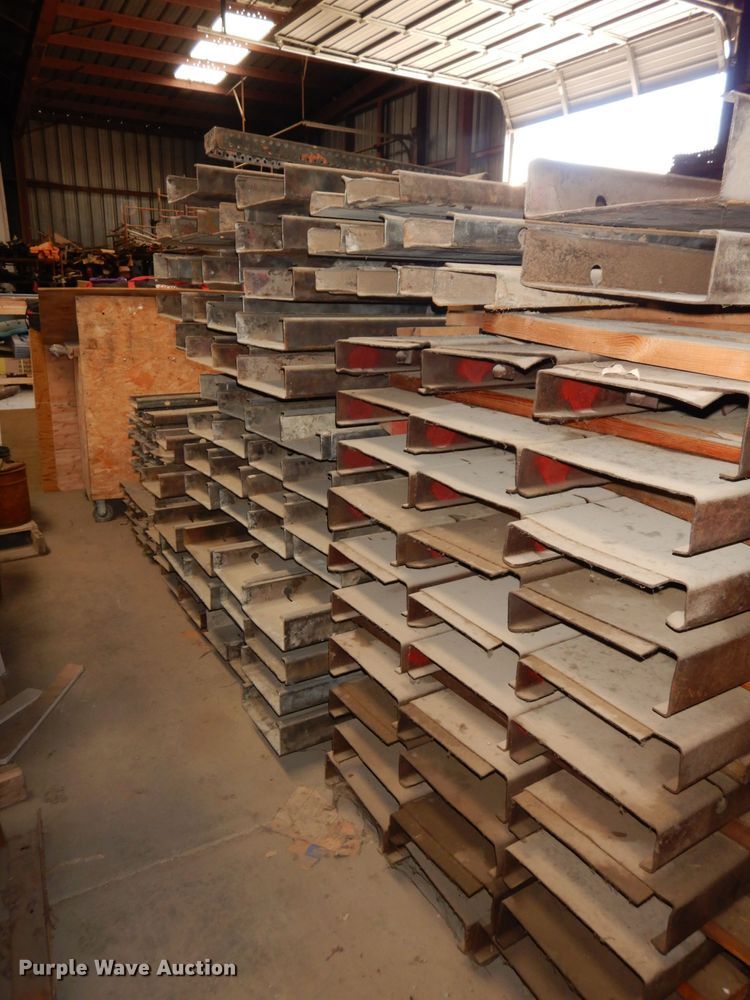 image for item JV9304 (156) Ridgid steel concrete forms