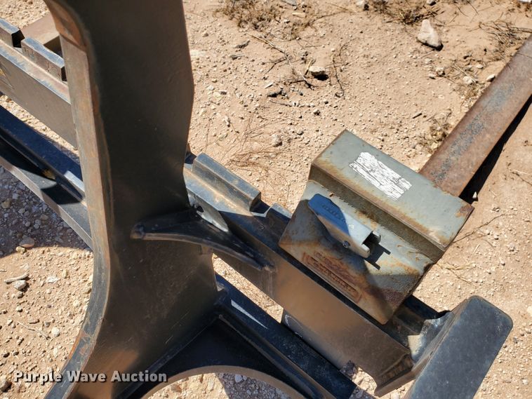 image for item KC9785 John Deere Worksite Pro  5' L forks