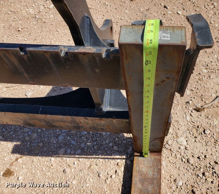 image for item KC9785 John Deere Worksite Pro  5' L forks