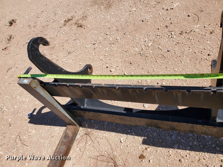 image for item KC9785 John Deere Worksite Pro  5' L forks