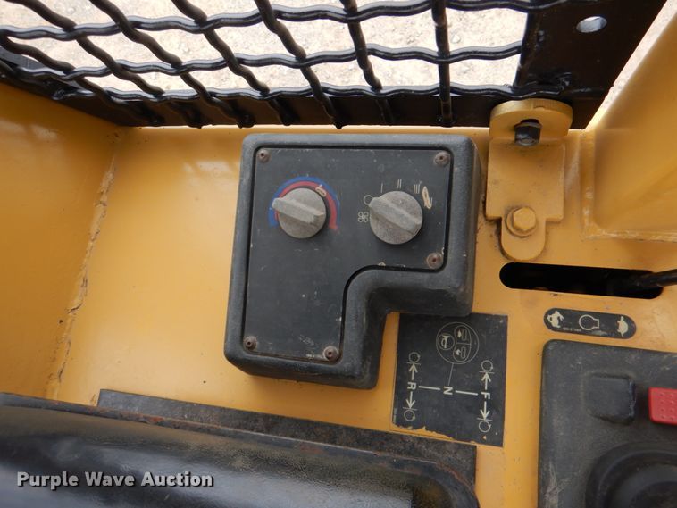 image for item KP9263 2006 Caterpillar D4G XL  dozer