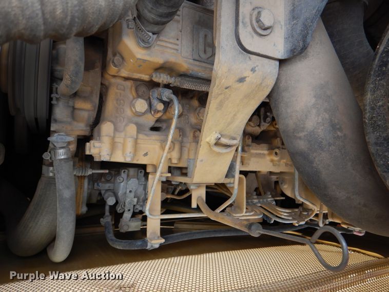 image for item KP9263 2006 Caterpillar D4G XL  dozer