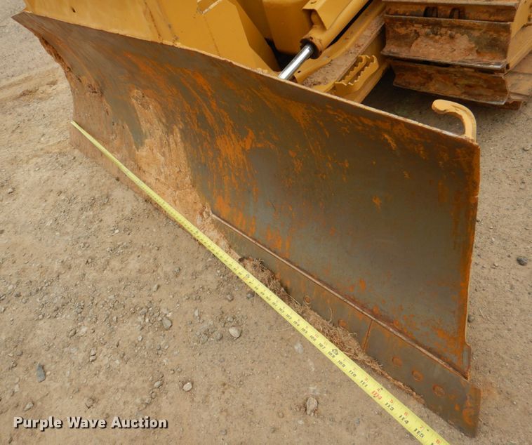 image for item KP9263 2006 Caterpillar D4G XL  dozer