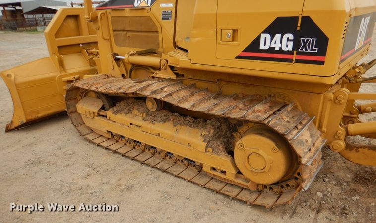 image for item KP9263 2006 Caterpillar D4G XL  dozer