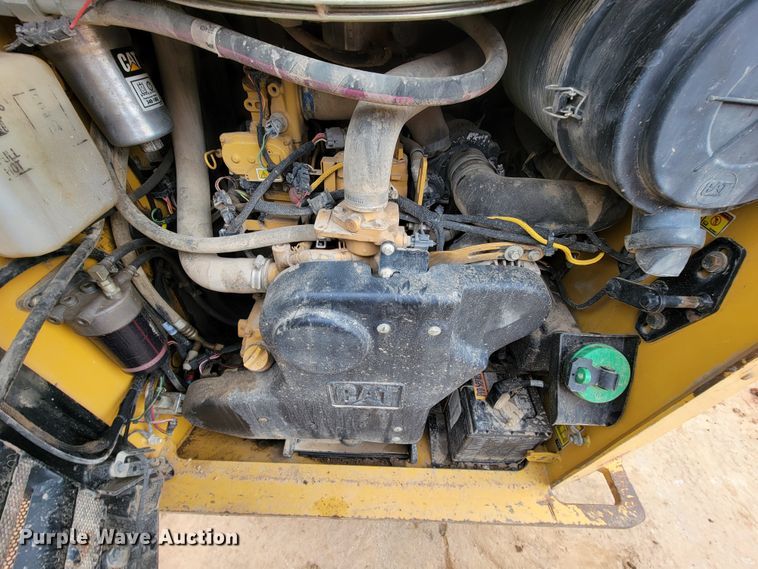 image for item KQ9253 2014 Caterpillar 299D  tracked skid steer loader