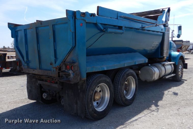 image for item LJ9823 1994 Kenworth T800  dump truck