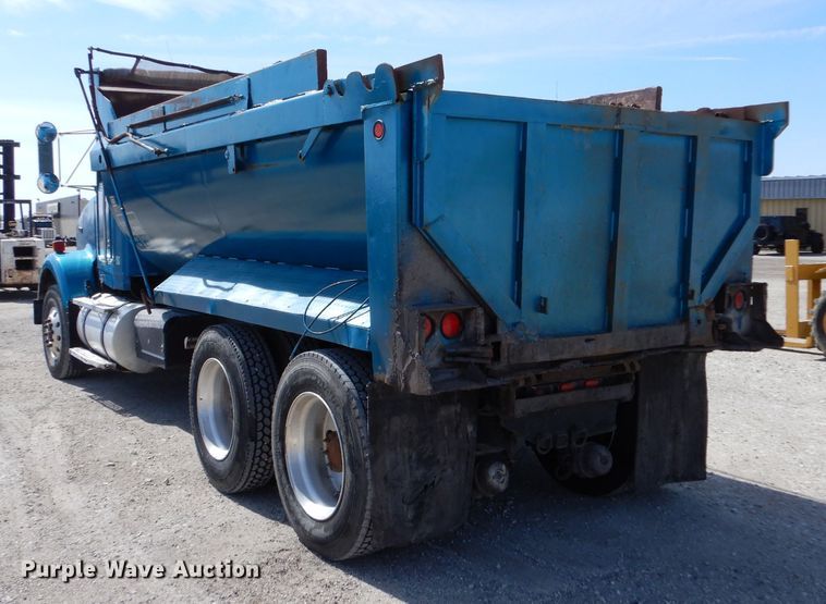 image for item LJ9823 1994 Kenworth T800  dump truck
